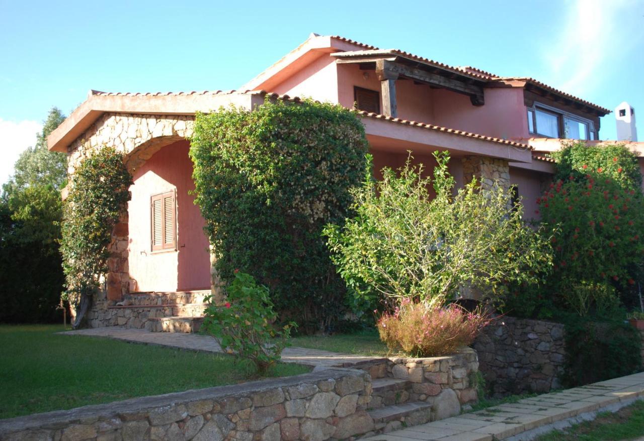 Residence Oasi E Oasi Blu San Teodoro  Exterior foto