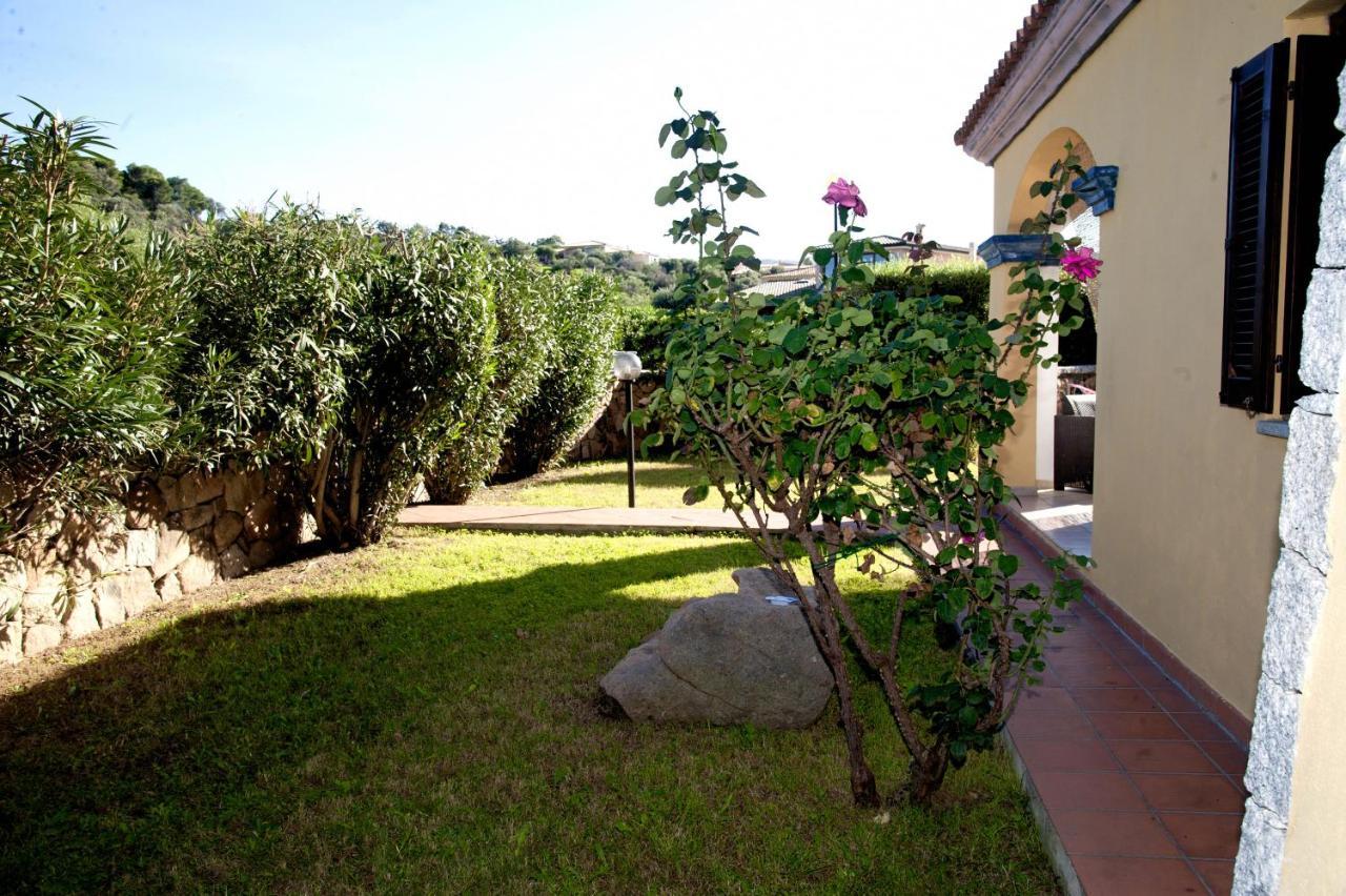 Residence Oasi E Oasi Blu San Teodoro  Exterior foto