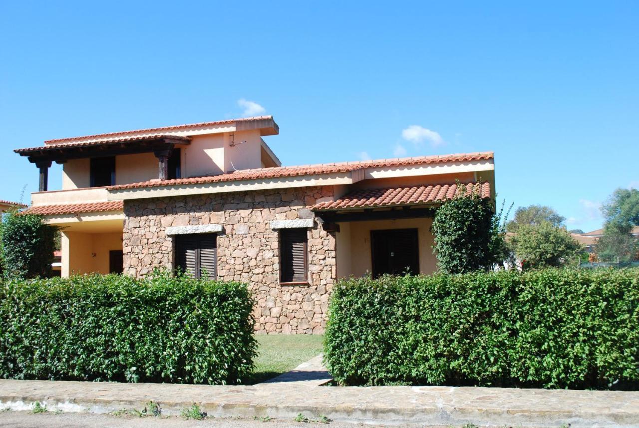 Residence Oasi E Oasi Blu San Teodoro  Exterior foto