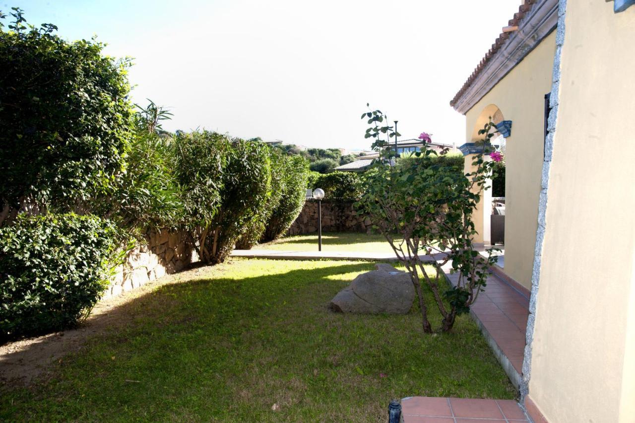 Residence Oasi E Oasi Blu San Teodoro  Exterior foto