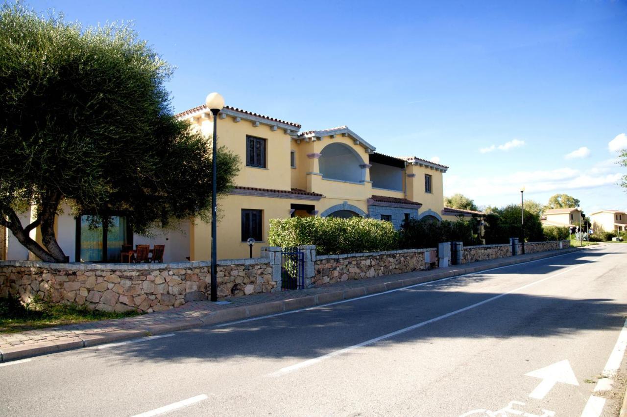 Residence Oasi E Oasi Blu San Teodoro  Exterior foto
