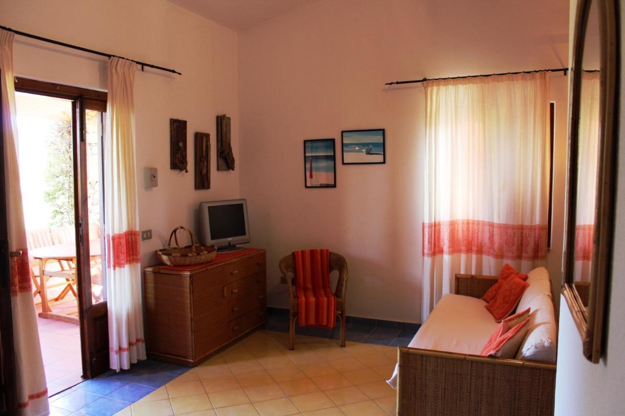 Residence Oasi E Oasi Blu San Teodoro  Exterior foto