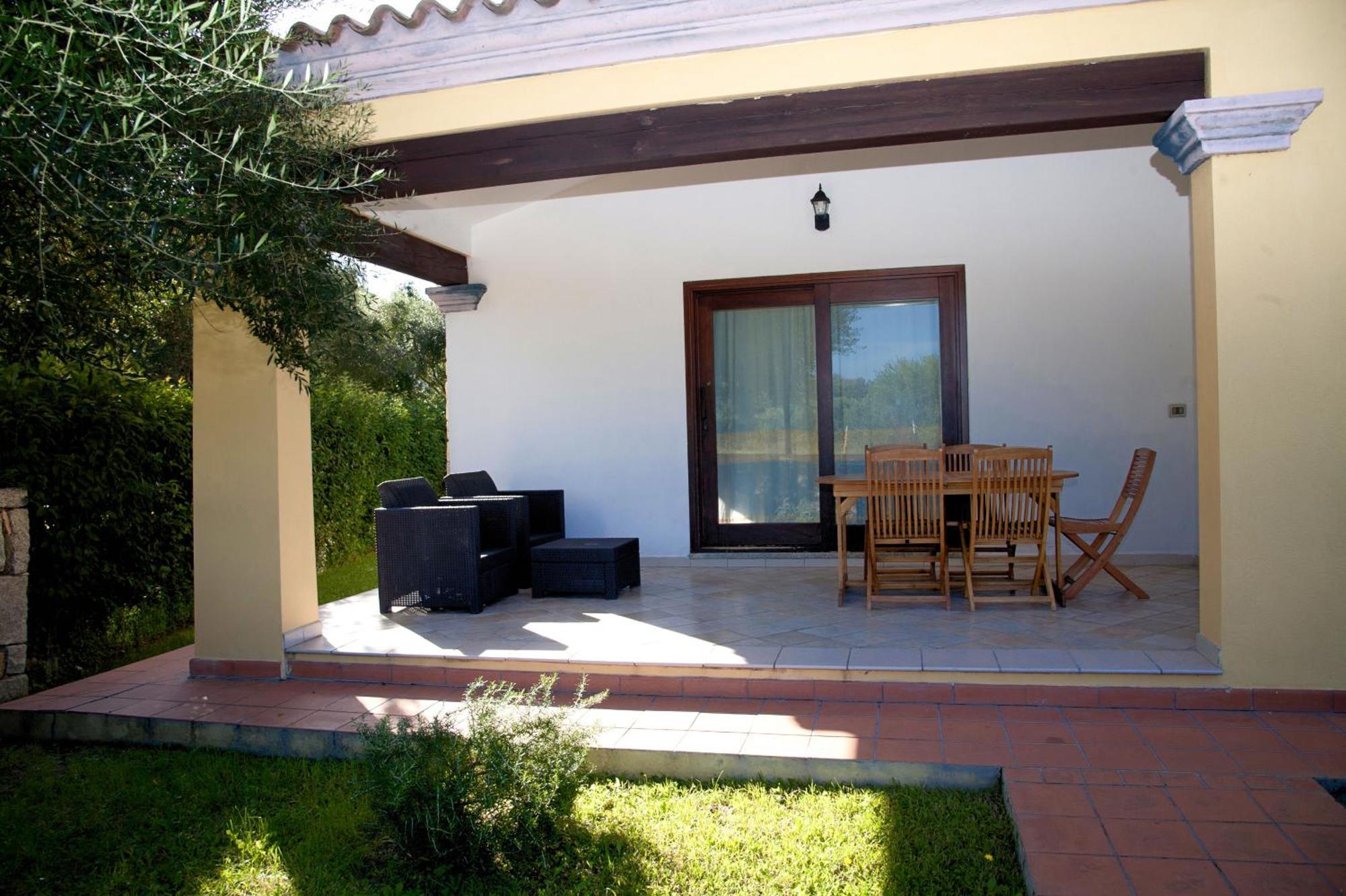 Residence Oasi E Oasi Blu San Teodoro  Exterior foto